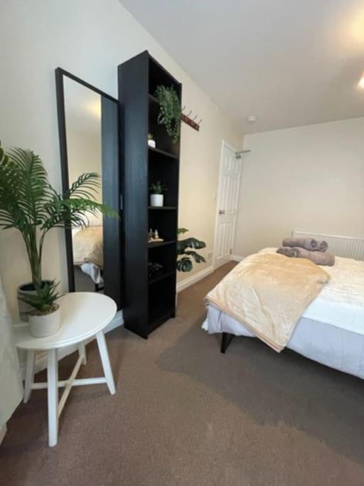 5 Bedroom, Sleeps 9 - Base To Explore Liverpool And Beyond Λίβερπουλ Εξωτερικό φωτογραφία