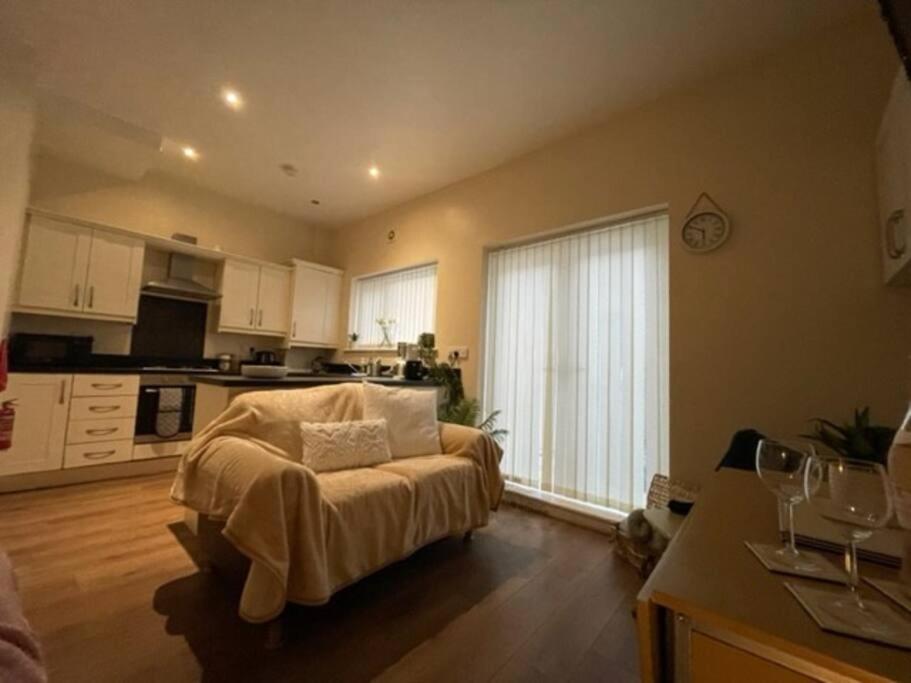 5 Bedroom, Sleeps 9 - Base To Explore Liverpool And Beyond Λίβερπουλ Εξωτερικό φωτογραφία