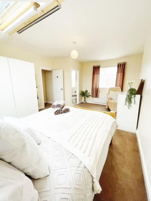 5 Bedroom, Sleeps 9 - Base To Explore Liverpool And Beyond Λίβερπουλ Εξωτερικό φωτογραφία